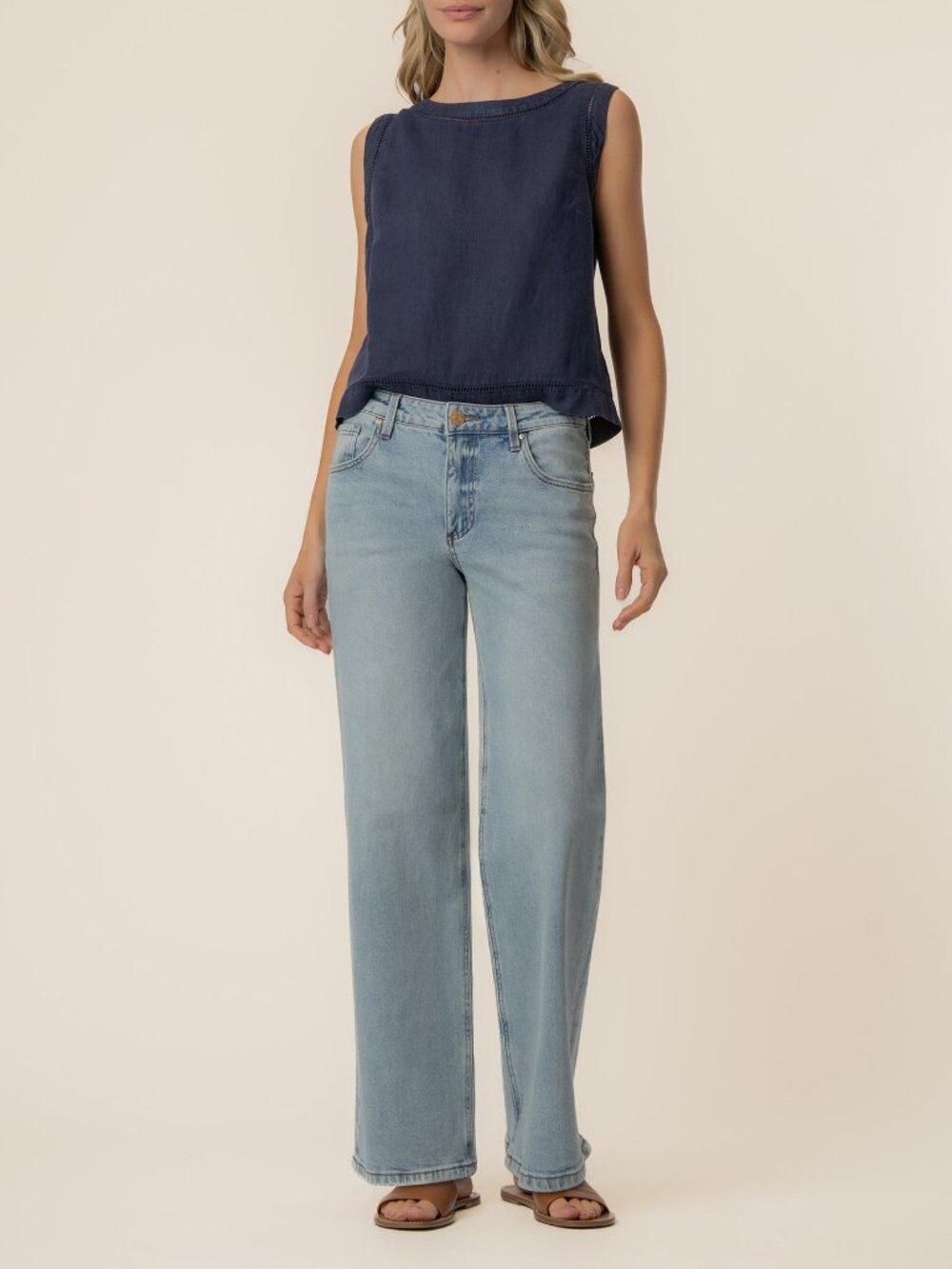 Kut from the Kloth Joanne Sleeveless Crop Top in Ink Blue Size MEDIUMMEDIUM / In